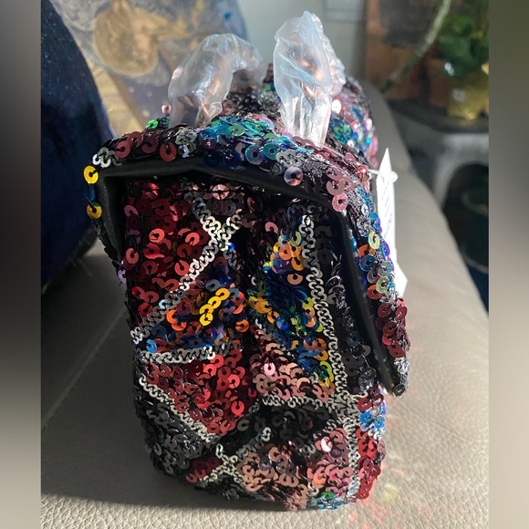 Aldo(small hand clutch)Strap Drop Length:23''Height:5.5'' Width: 8'' Depth: 3.5' - Picture 5 of 6